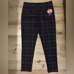 Per Se Secret Slimming Legging Tummy Control Panel NWT in Black & Burgundy Plaid